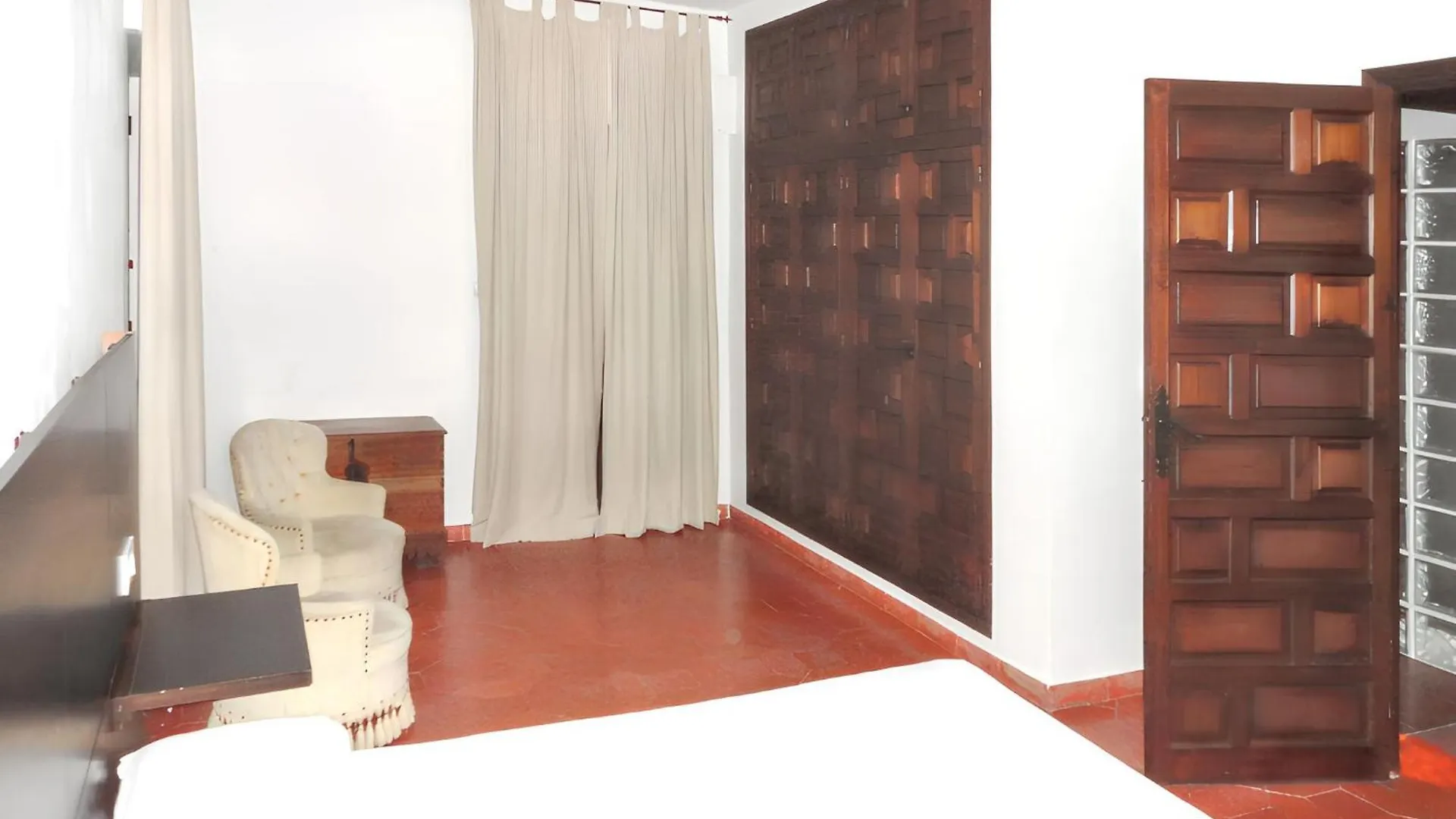 Authentic Chalet In Grazalema With Private Pool